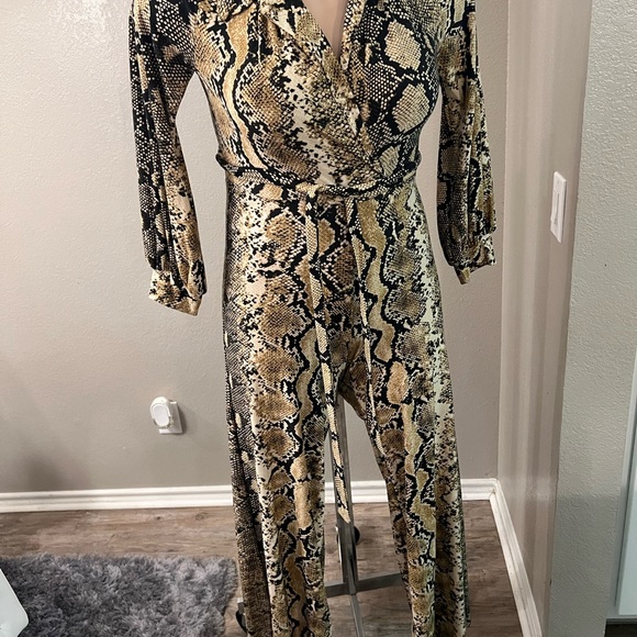 Leopard rumper - Picture 3 of 3